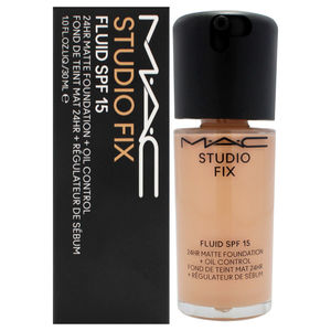 Studio Fix Fluid SPF 15 24Hr Matte Foundation Plus Oil Control- NW22 by MAC 1 oz